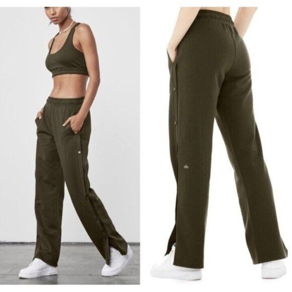 Alo Yoga Courtside tearaway snap pants Green Size Small